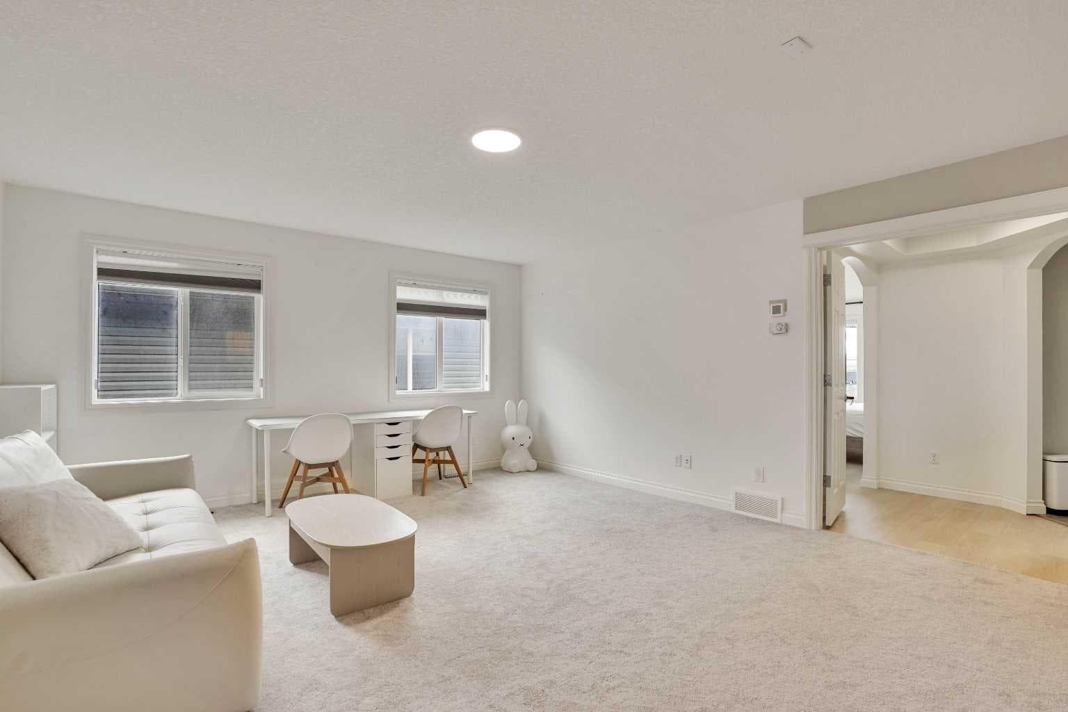 85 evansborough Way NW