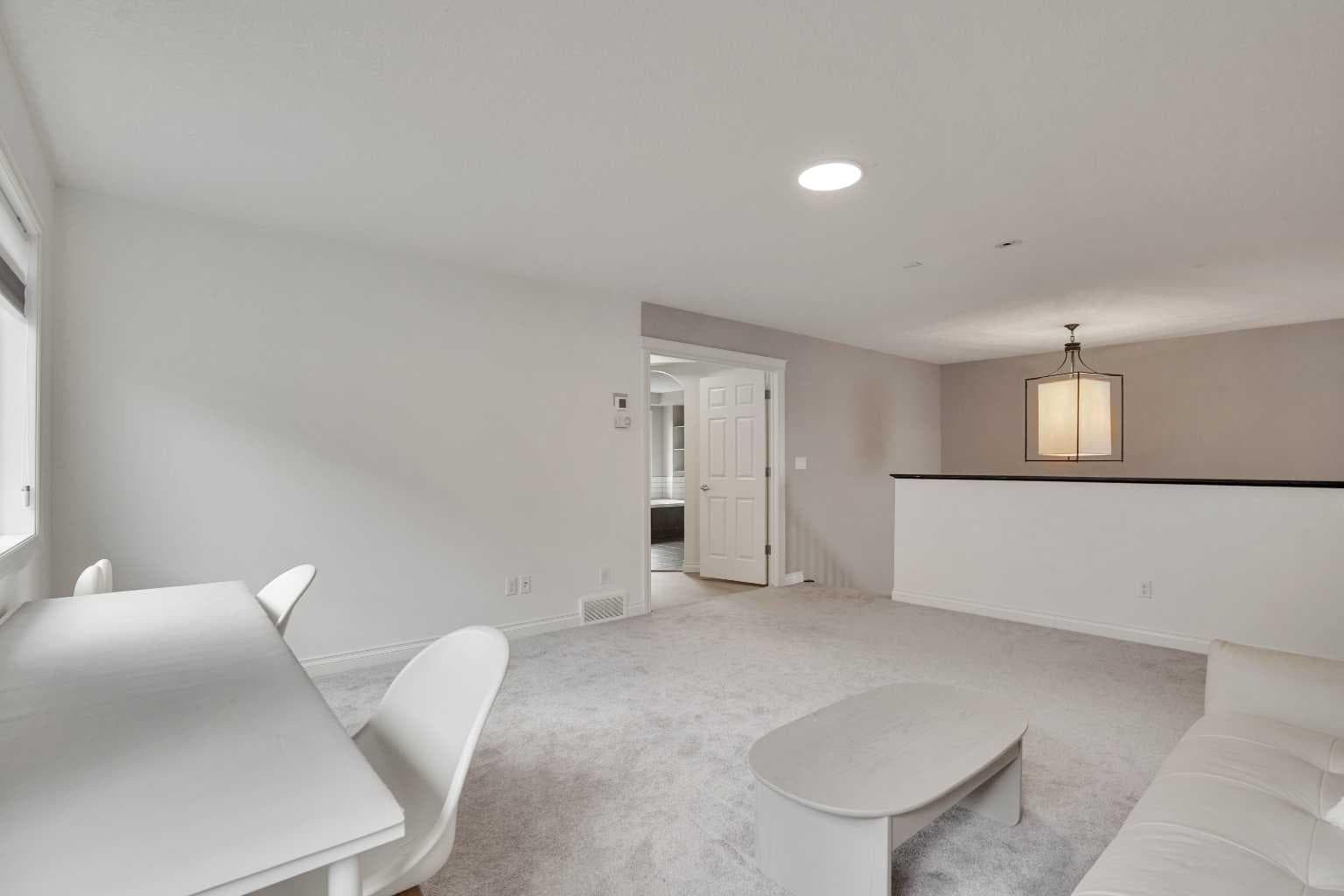 85 evansborough Way NW