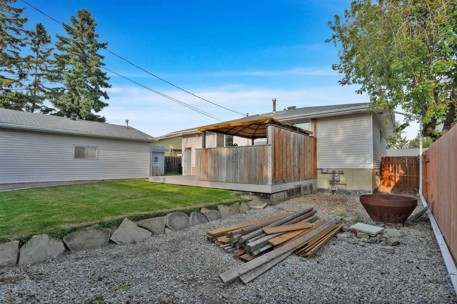 19 Maryvale Crescent NE