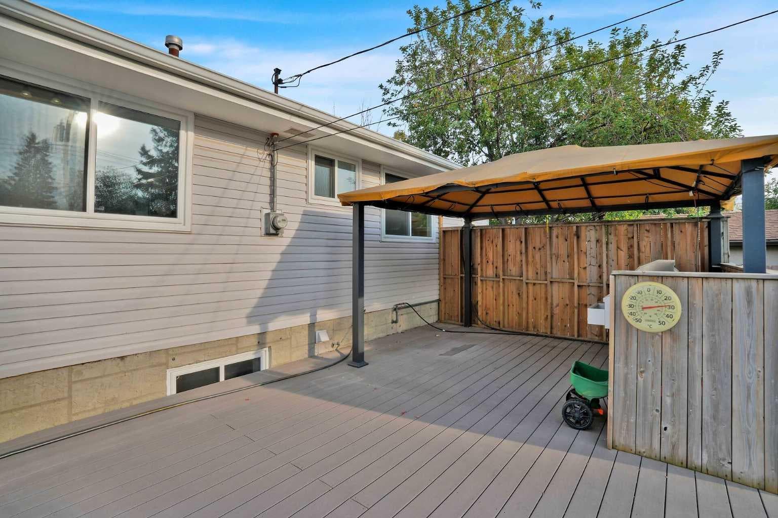 19 Maryvale Crescent NE
