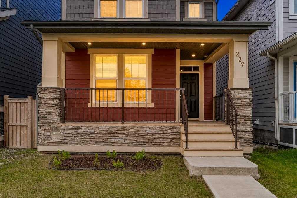 237 Masters Road SE