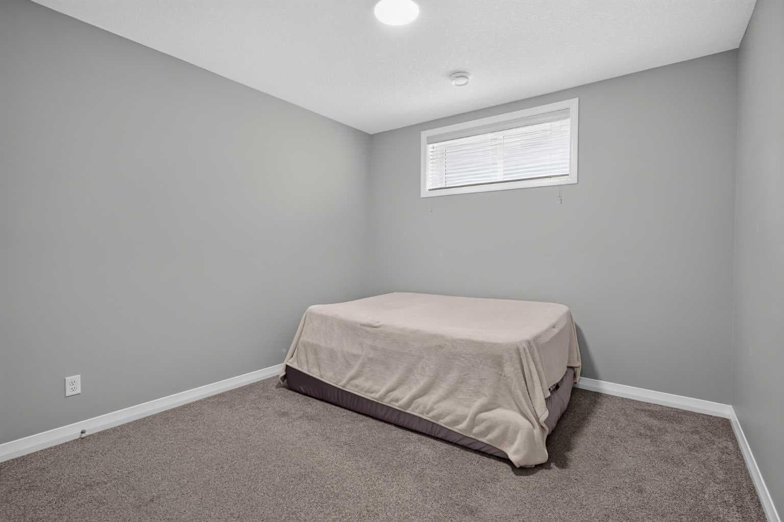 237 Masters Road SE