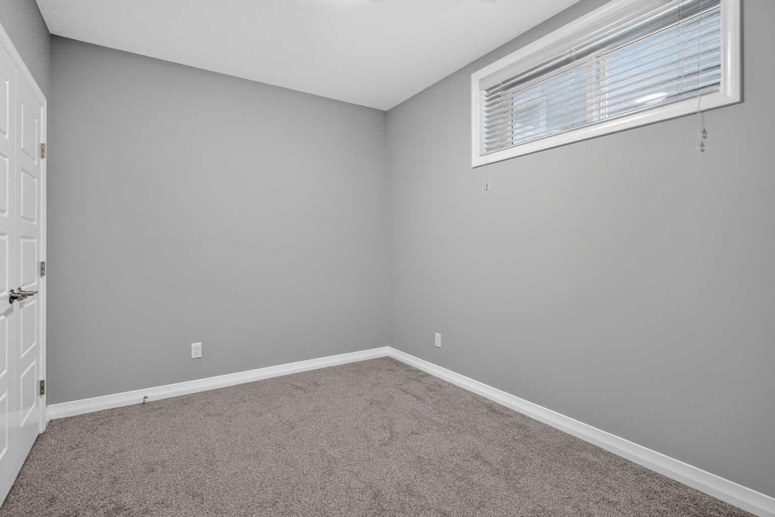 237 Masters Road SE