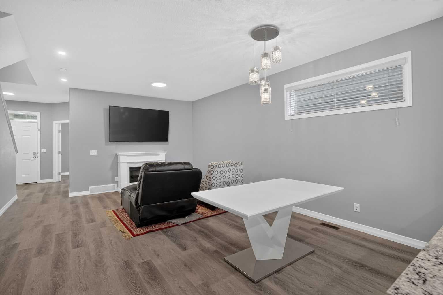 237 Masters Road SE