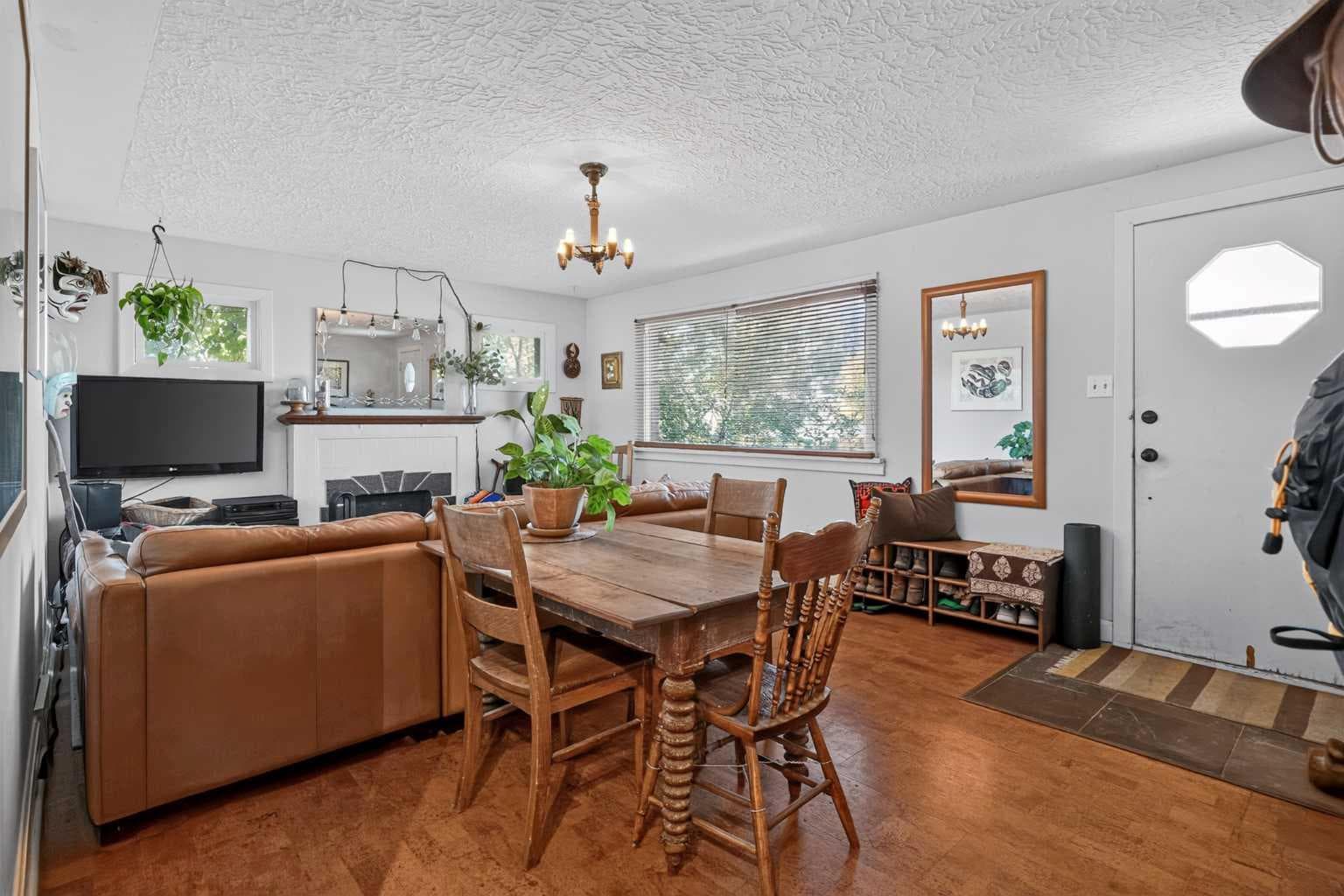 1708 50 Street SE