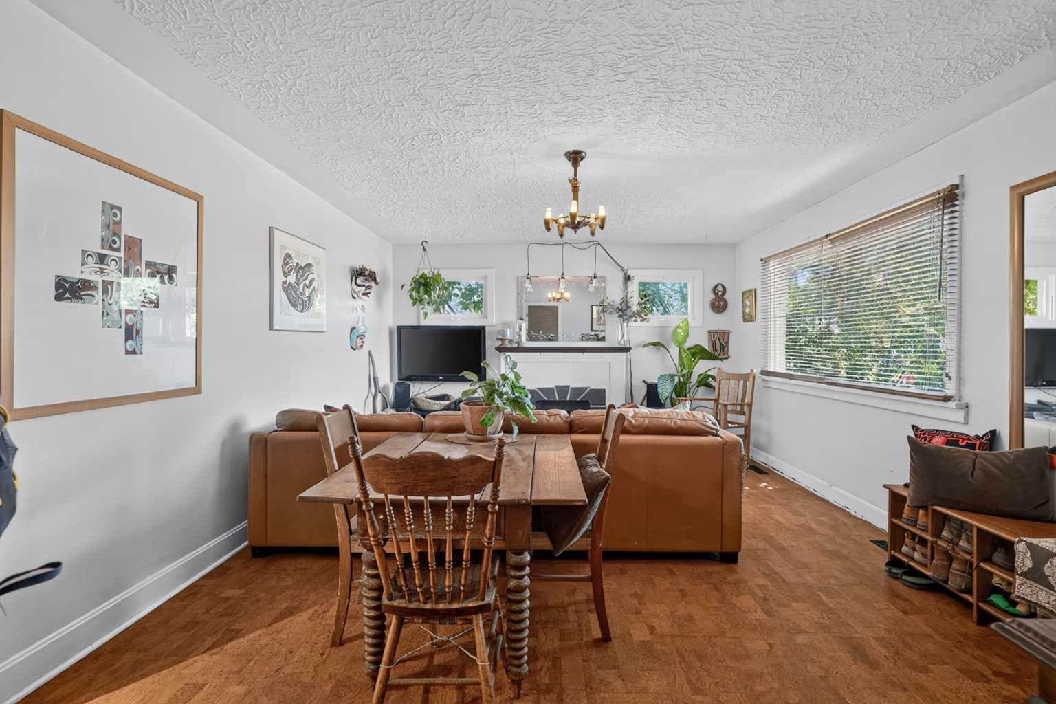 1708 50 Street SE