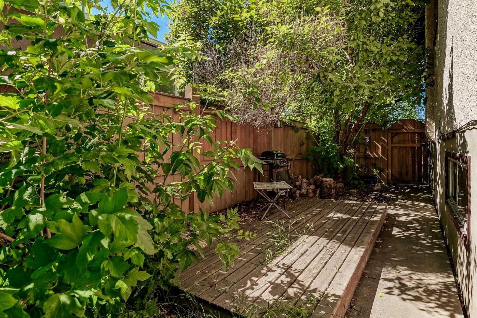 1708 50 Street SE