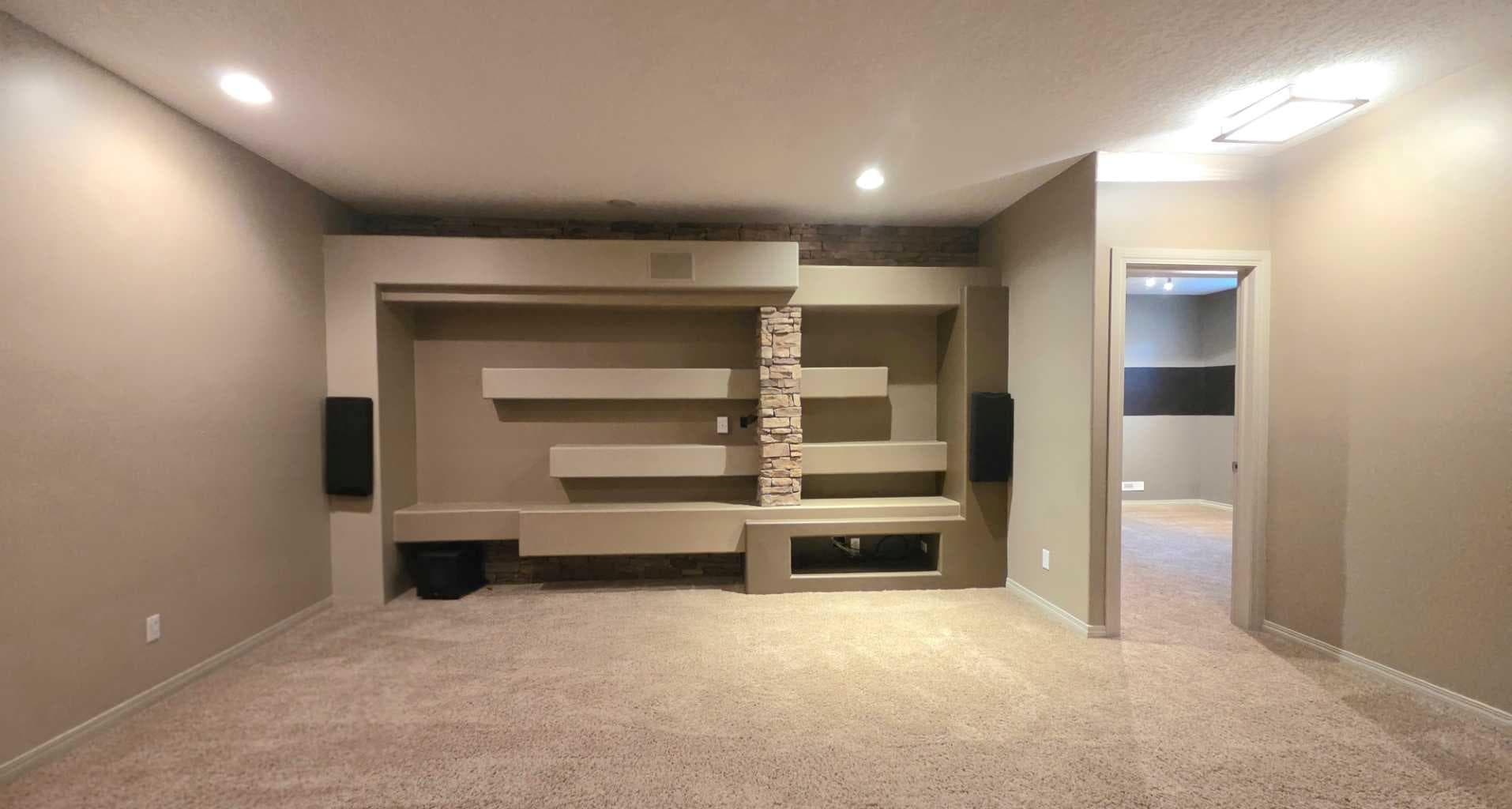 101 Edgebrook Grove NW