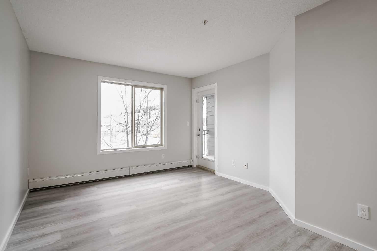 208, 355 Taralake Way NE