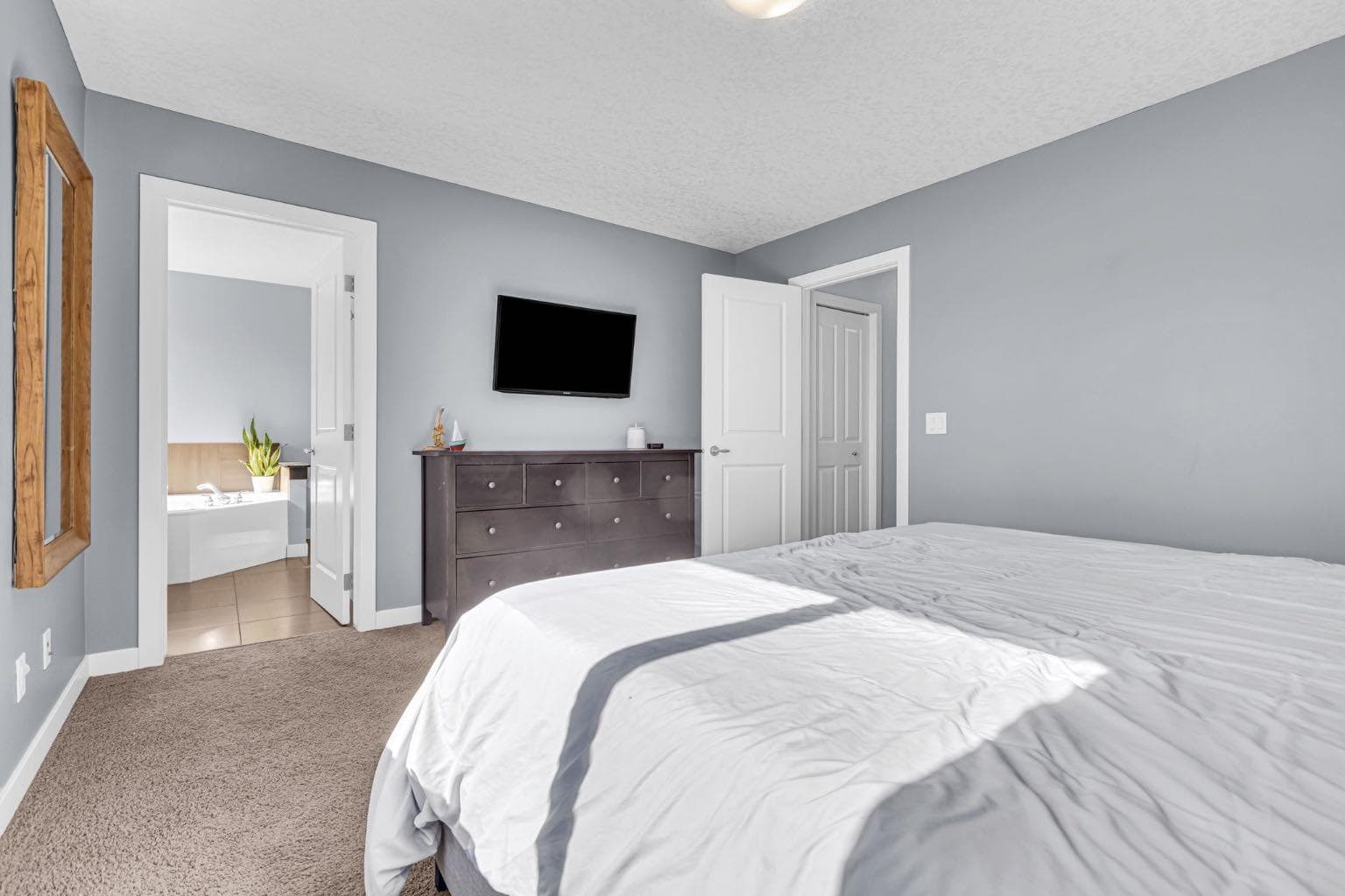 159 Elgin Terrace SE