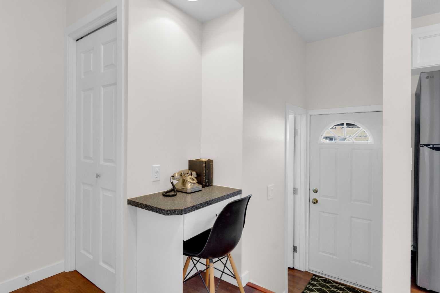 34, 630 Sabrina Road SW