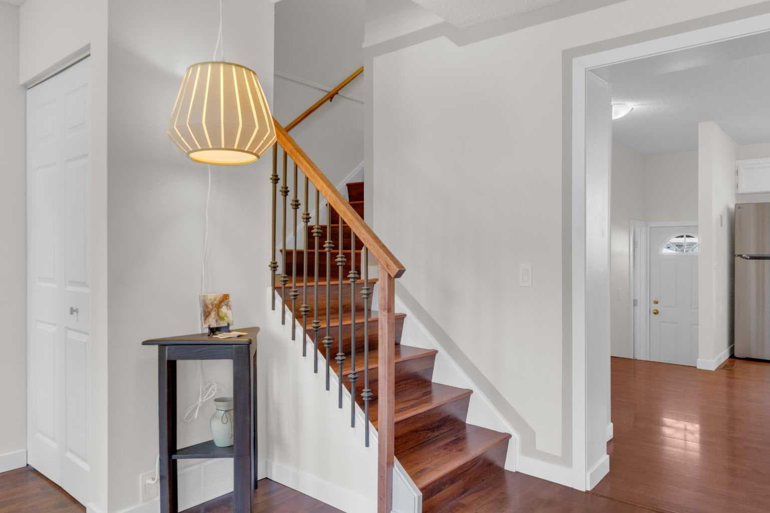 34, 630 Sabrina Road SW