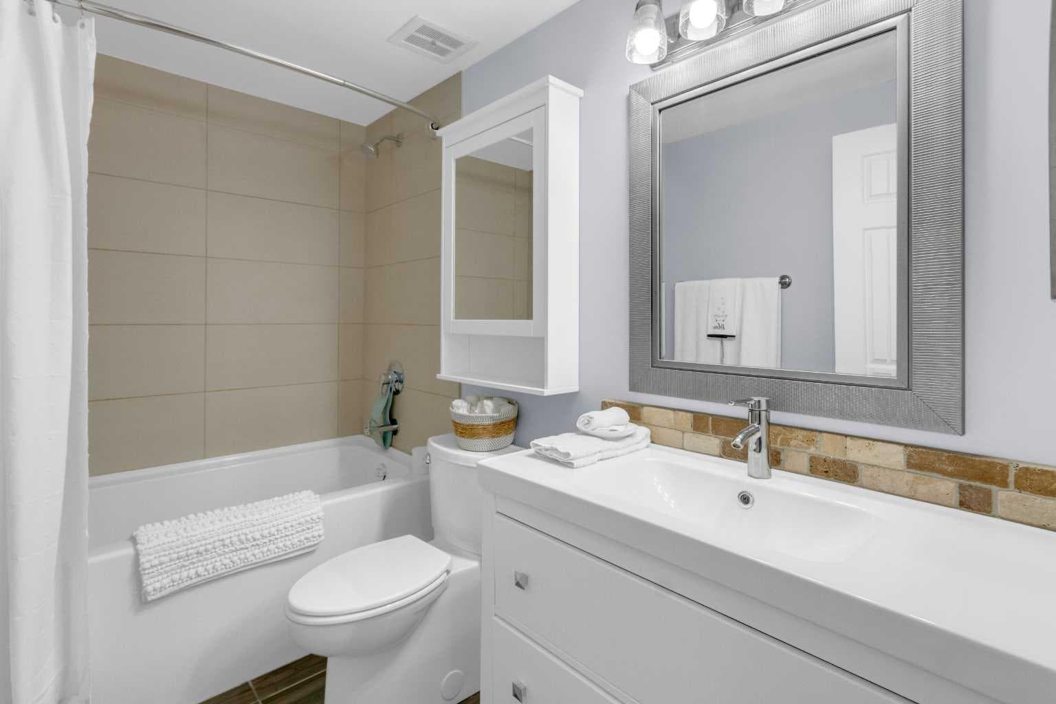 34, 630 Sabrina Road SW