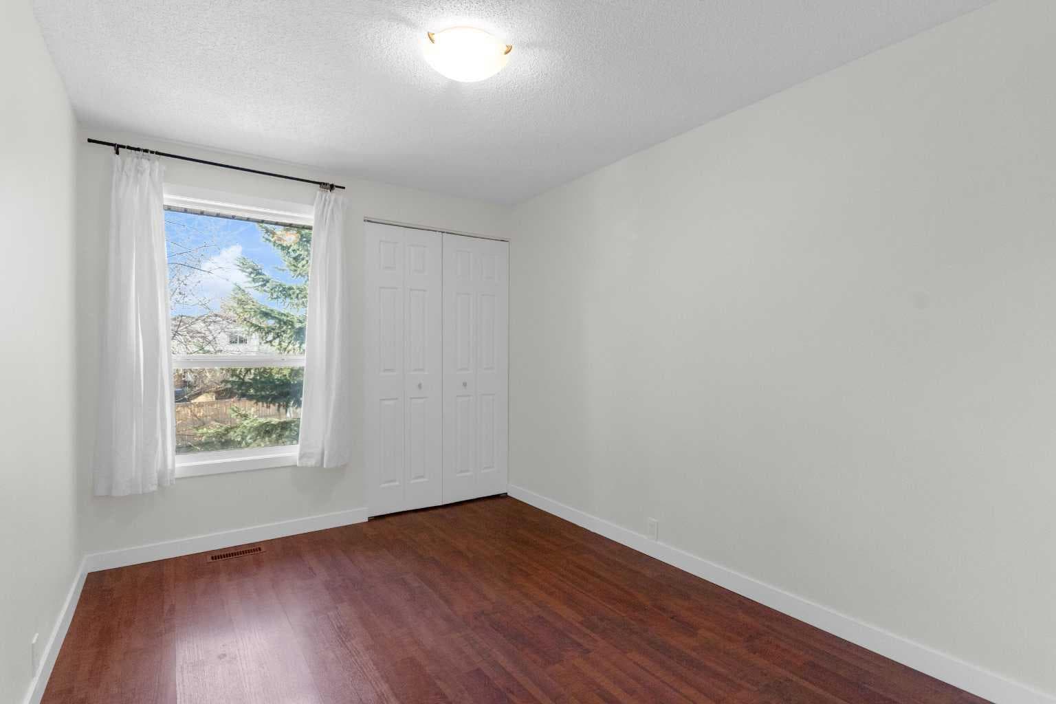 34, 630 Sabrina Road SW