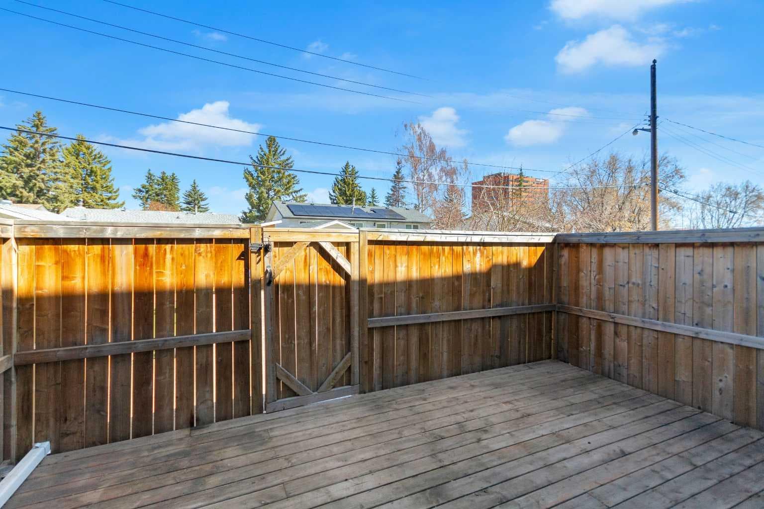 34, 630 Sabrina Road SW