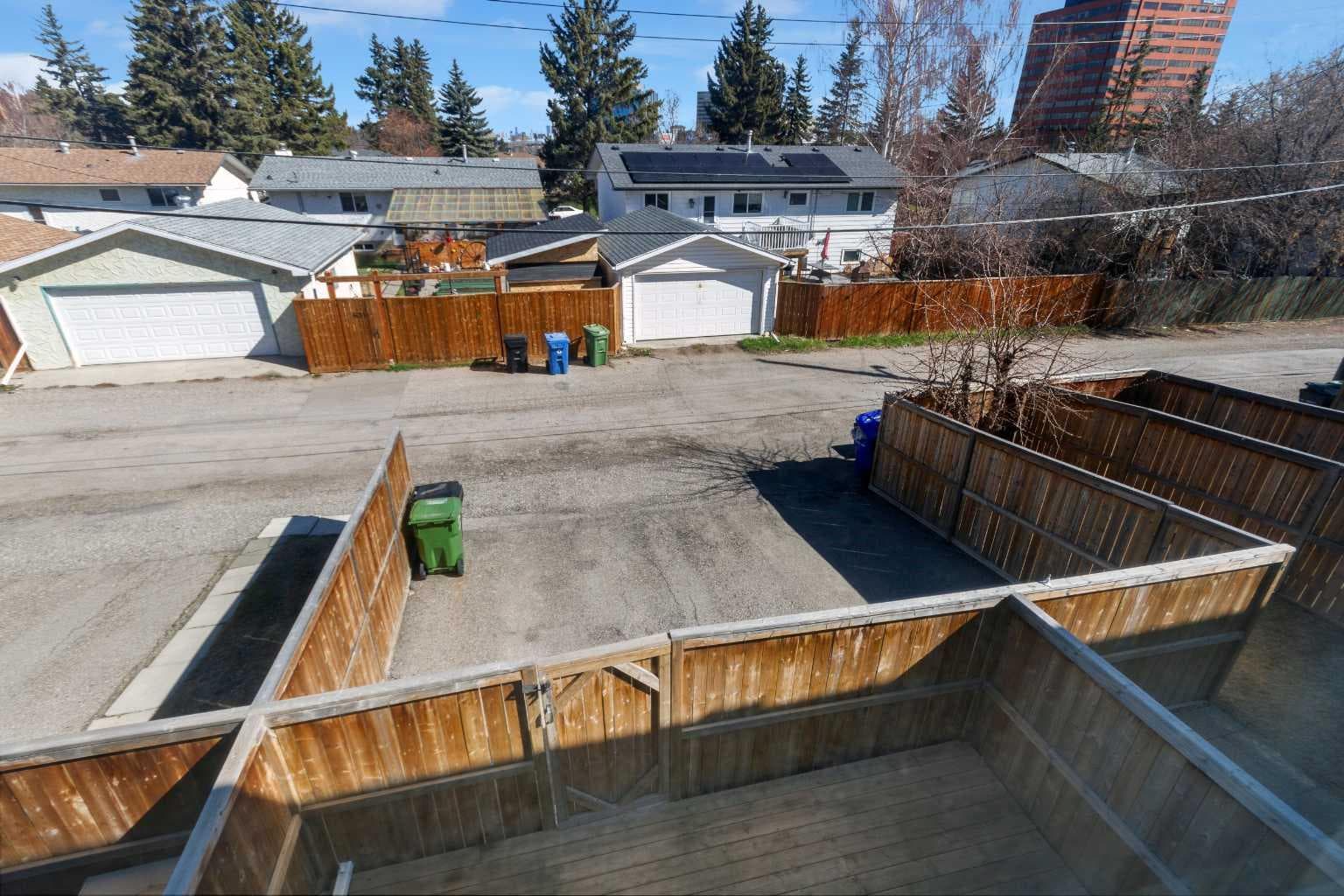 34, 630 Sabrina Road SW
