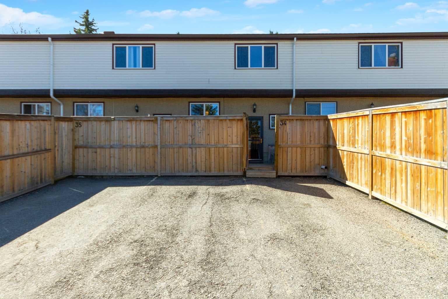 34, 630 Sabrina Road SW