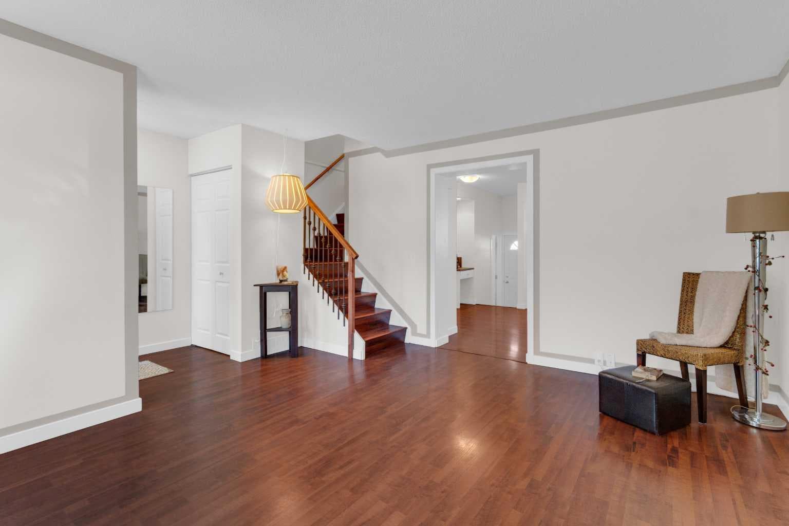 34, 630 Sabrina Road SW