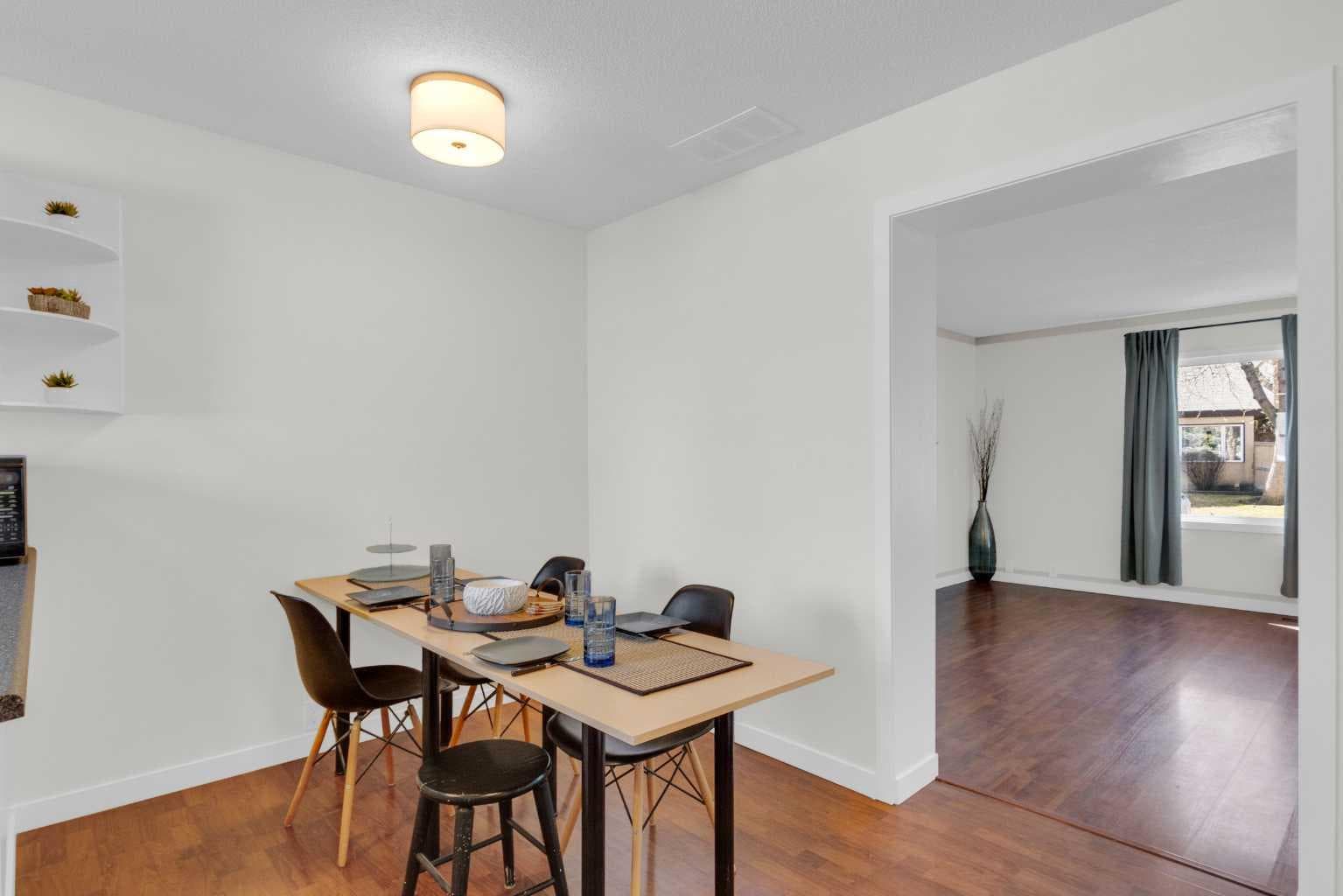 34, 630 Sabrina Road SW