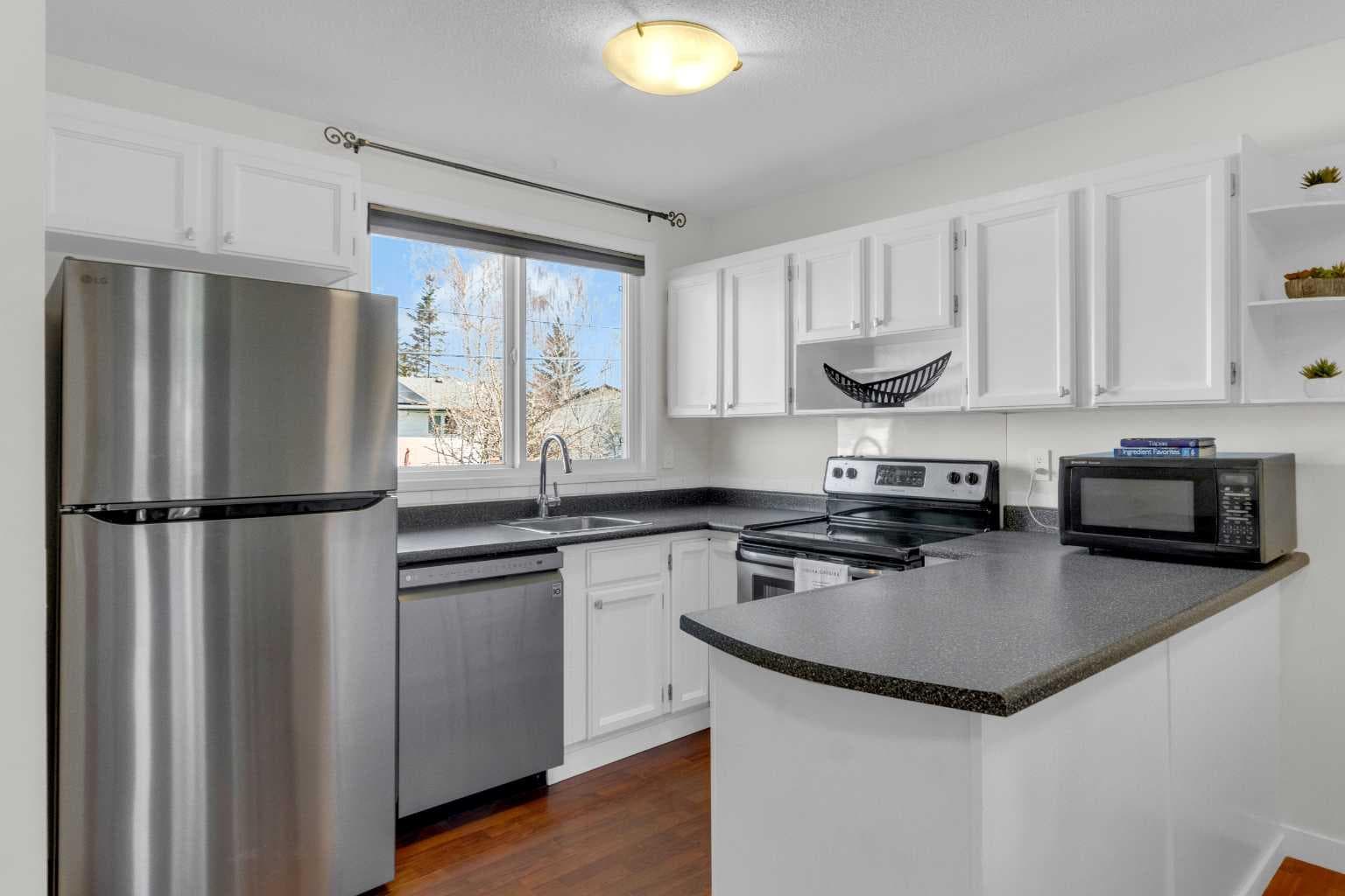 34, 630 Sabrina Road SW