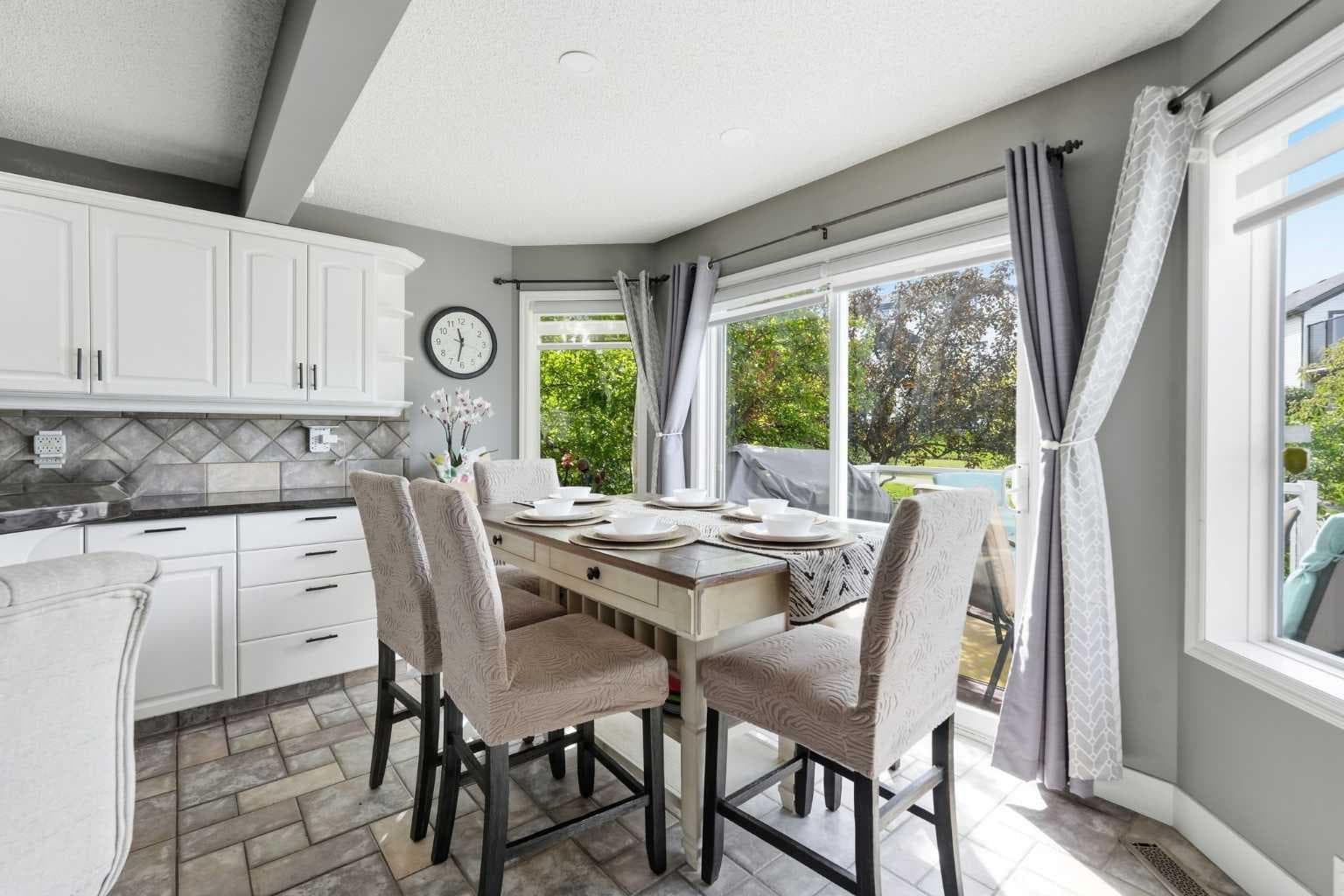 135 Millview Gardens SW