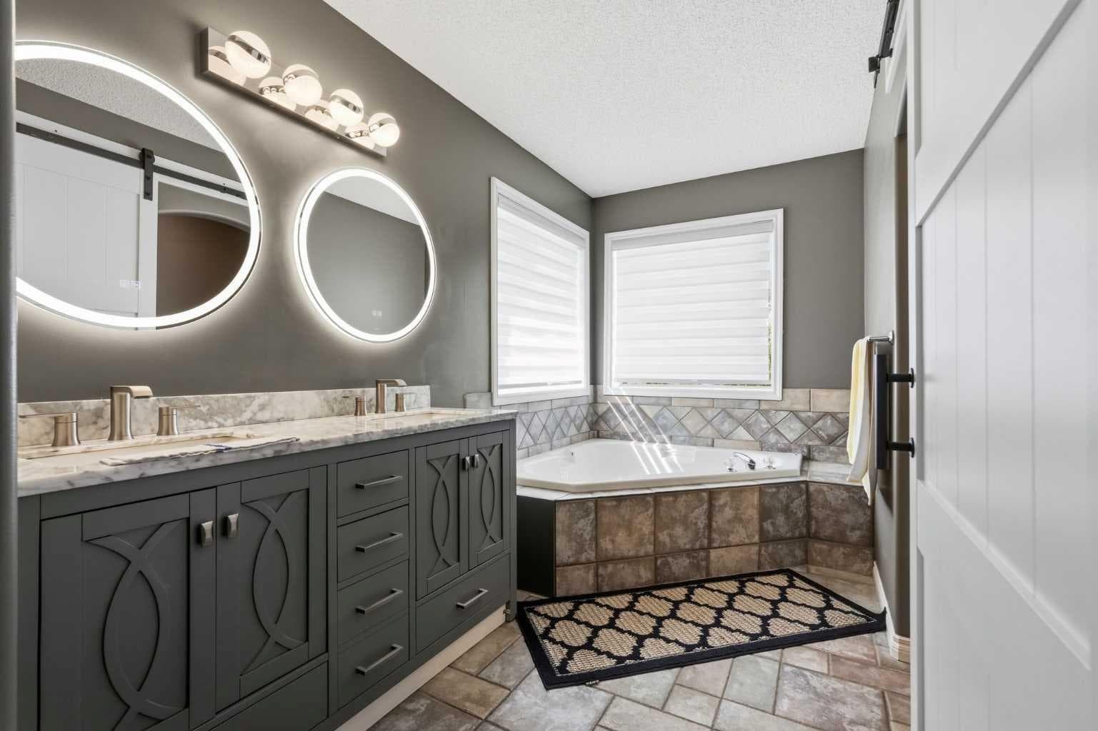 135 Millview Gardens SW