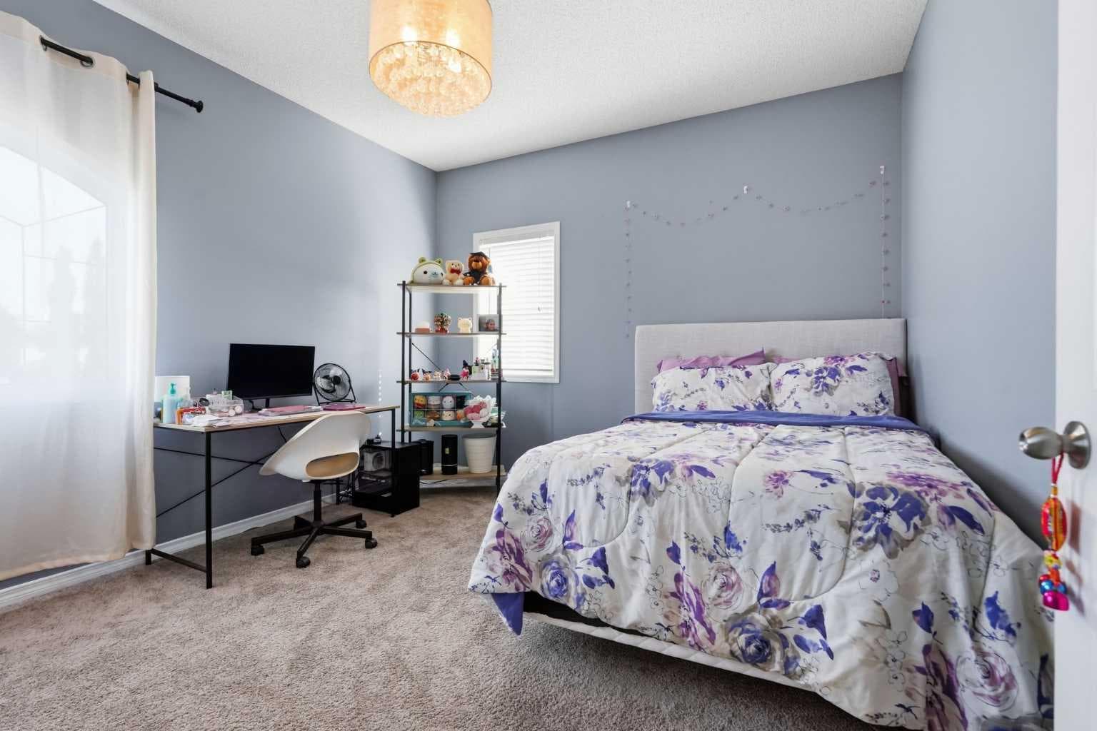 135 Millview Gardens SW