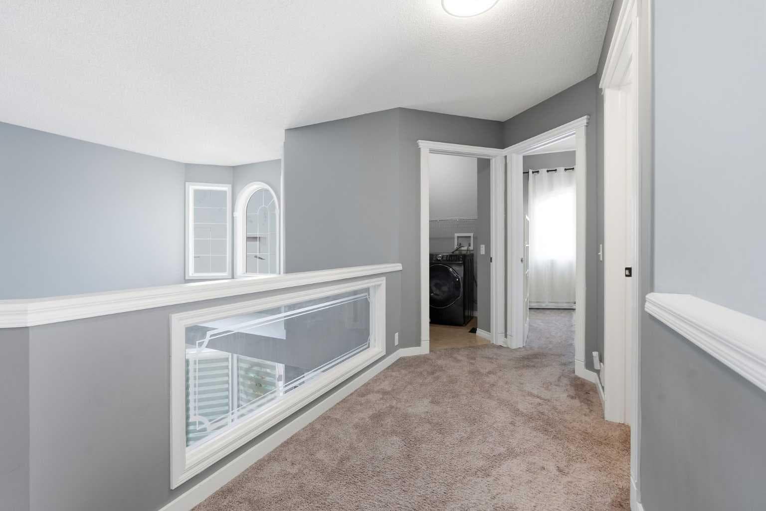 135 Millview Gardens SW