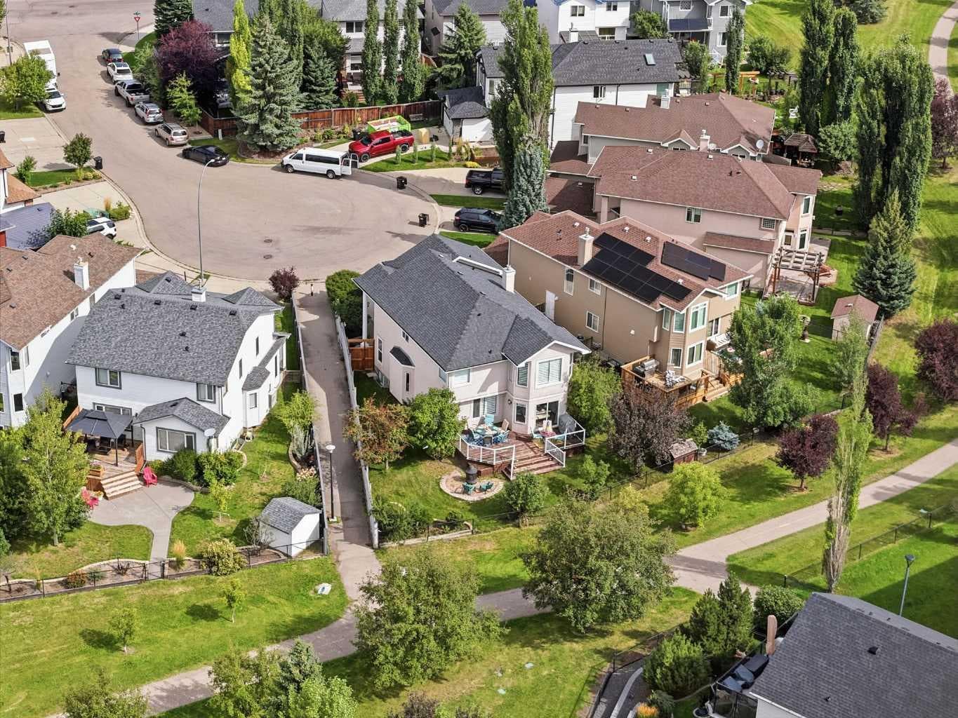 135 Millview Gardens SW