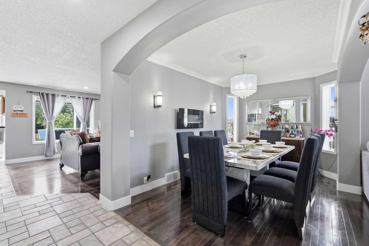 135 Millview Gardens SW