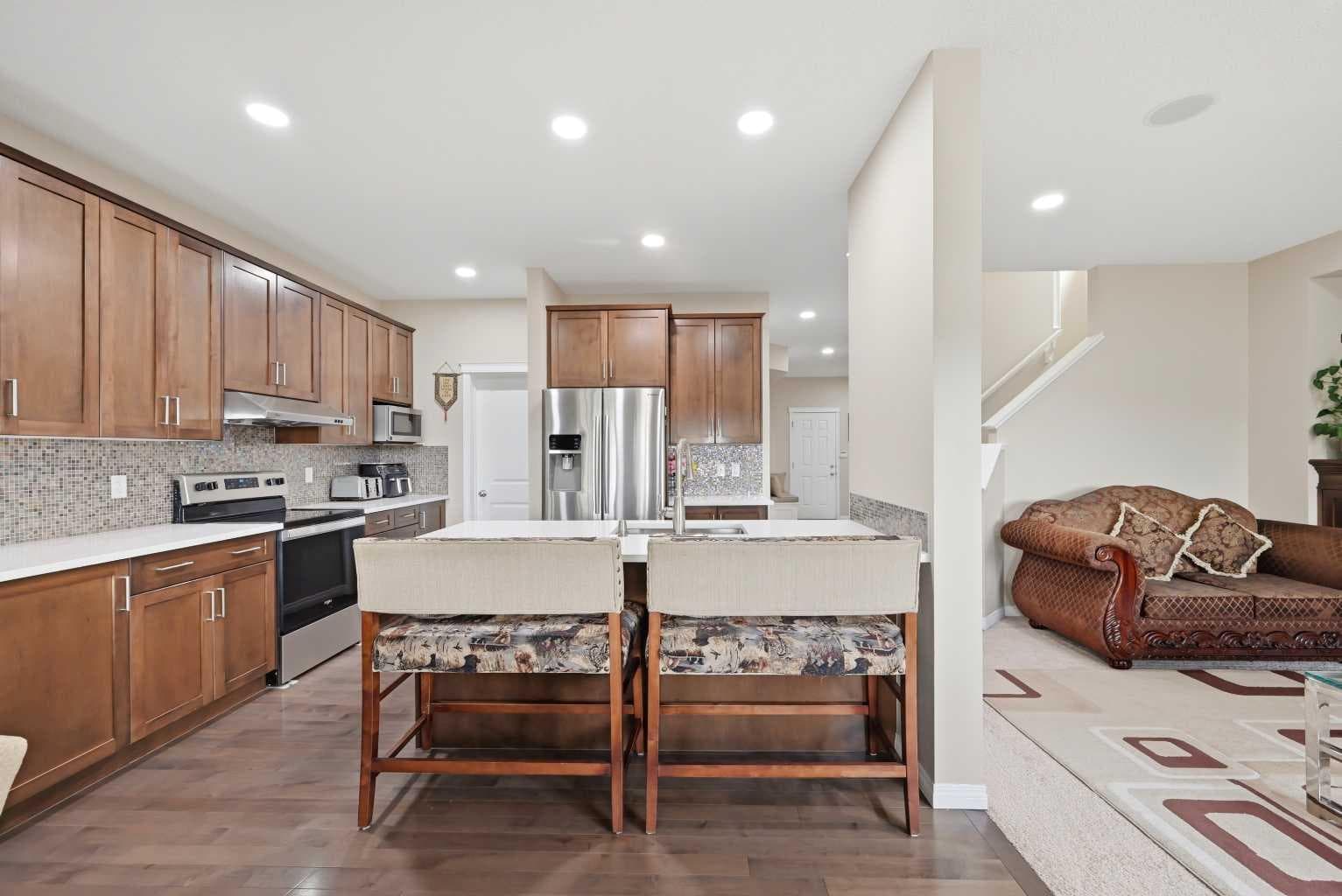 156 Skyview Shores Manor NE
