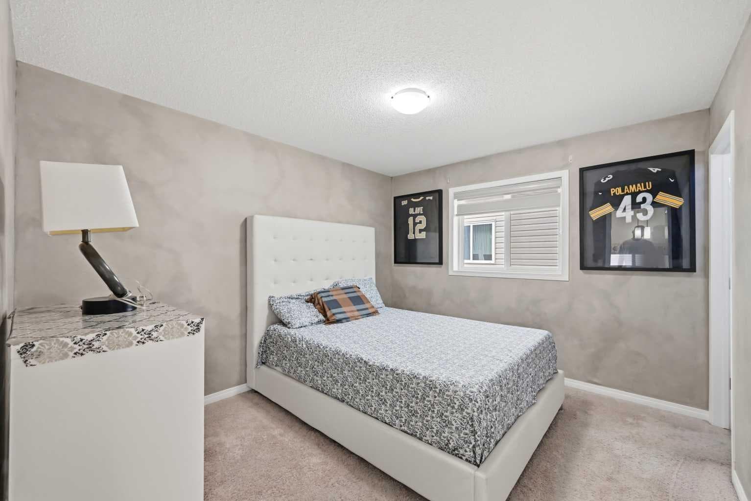156 Skyview Shores Manor NE