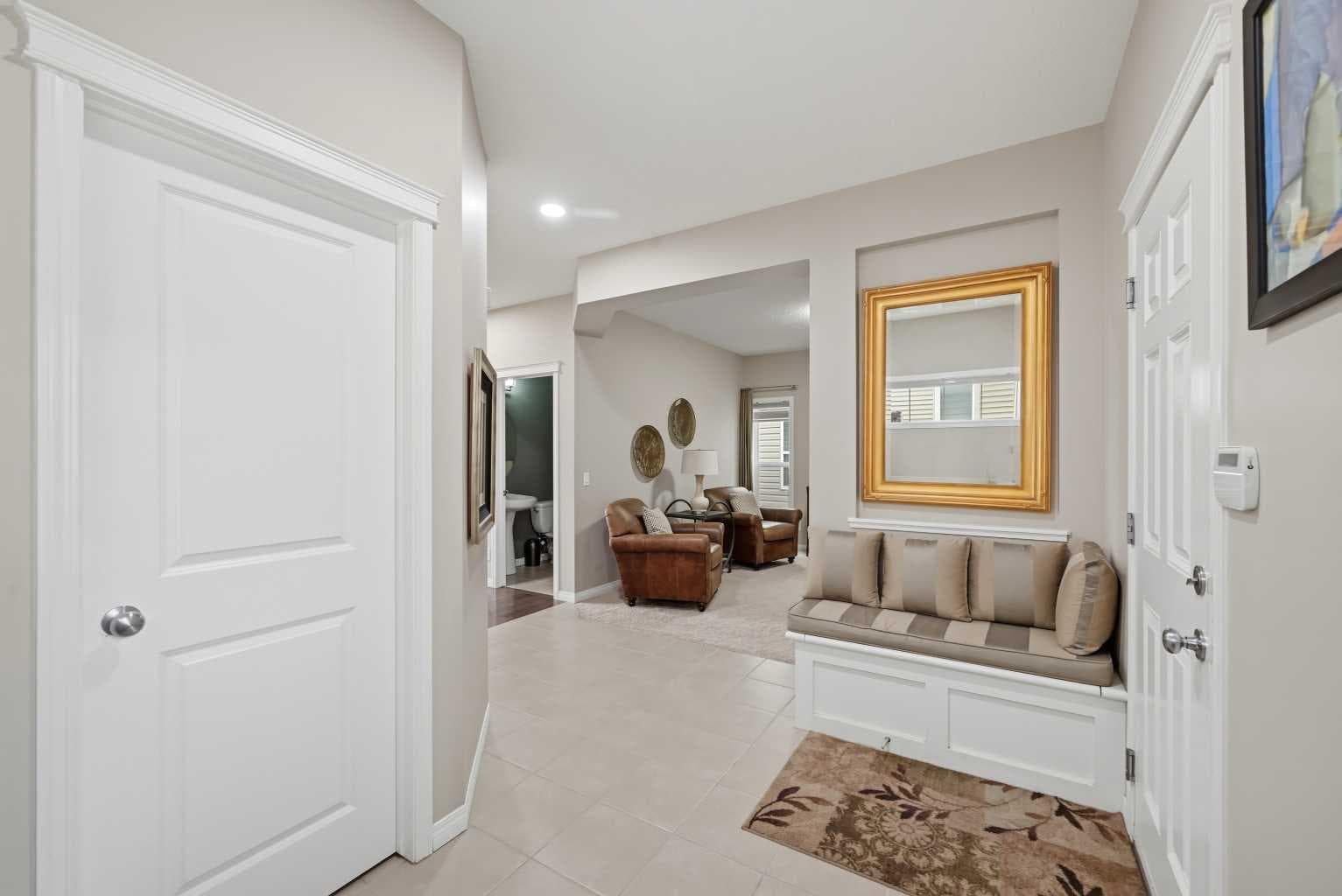 156 Skyview Shores Manor NE