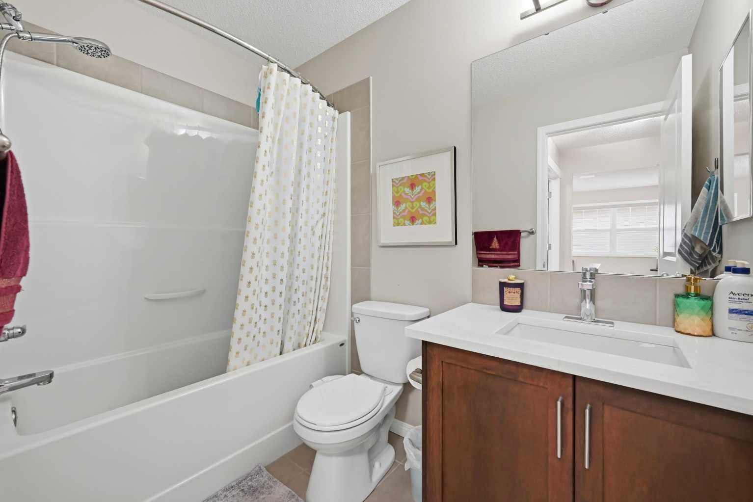 156 Skyview Shores Manor NE