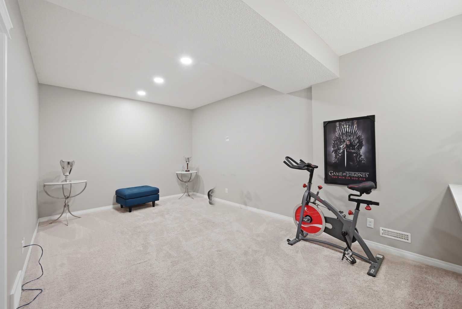 156 Skyview Shores Manor NE