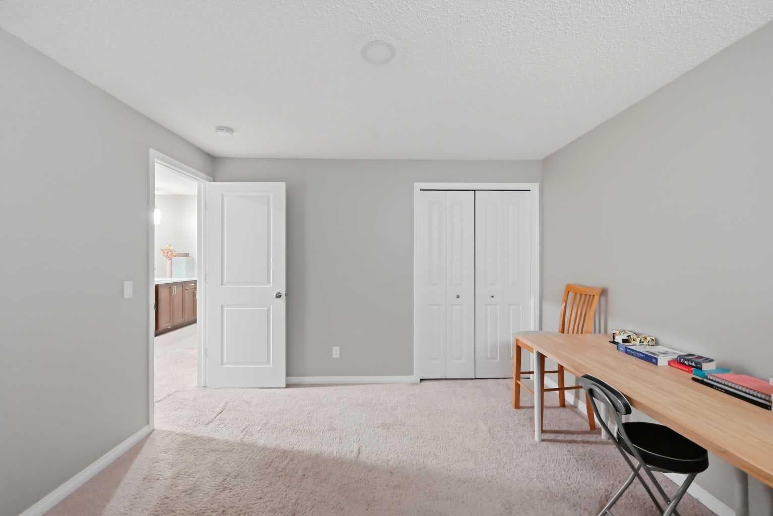 156 Skyview Shores Manor NE
