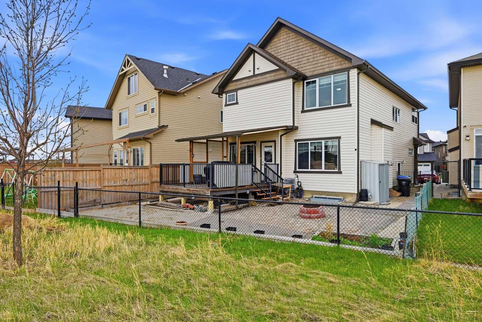 156 Skyview Shores Manor NE