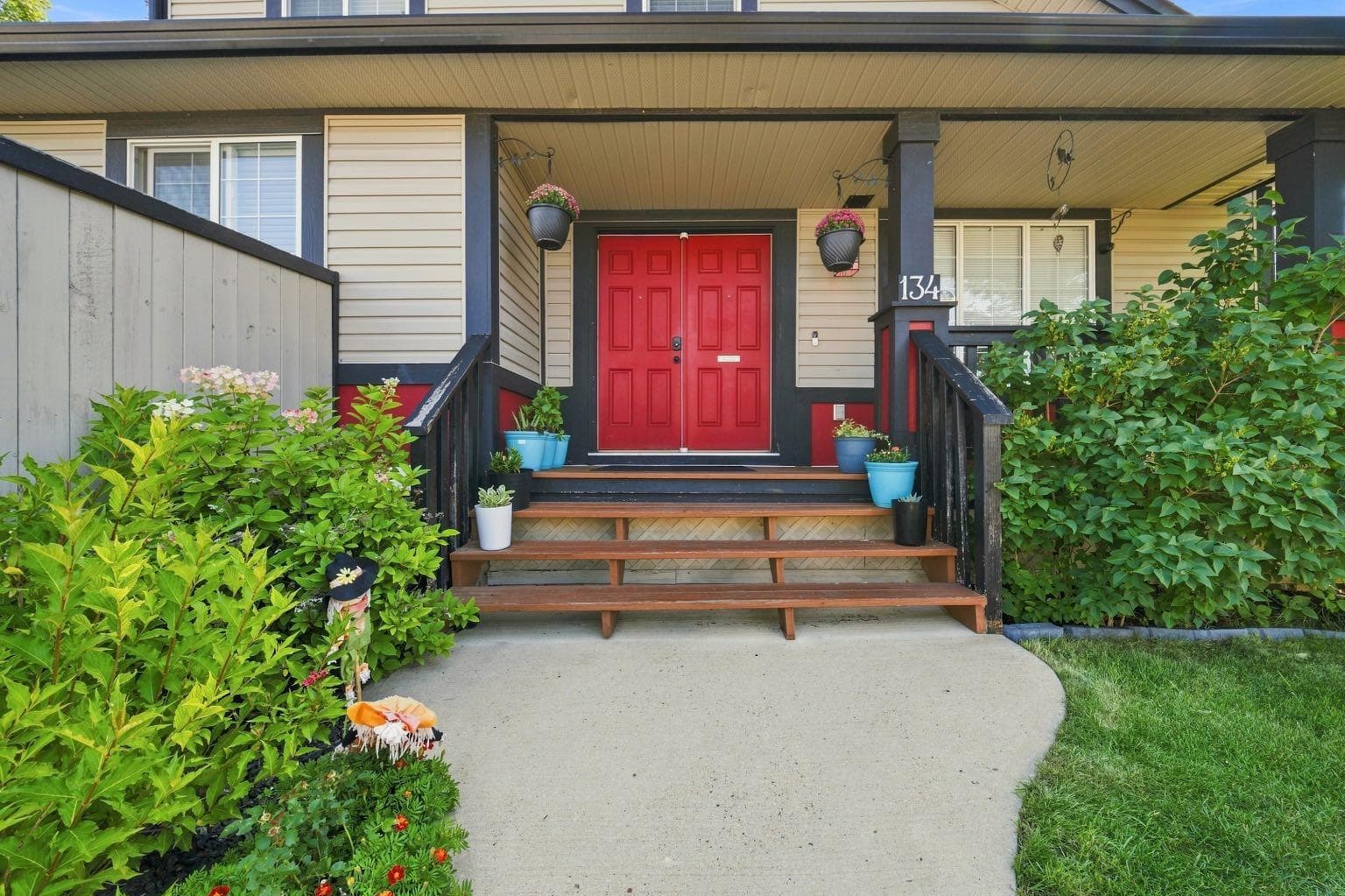 134 Luxstone Road SW