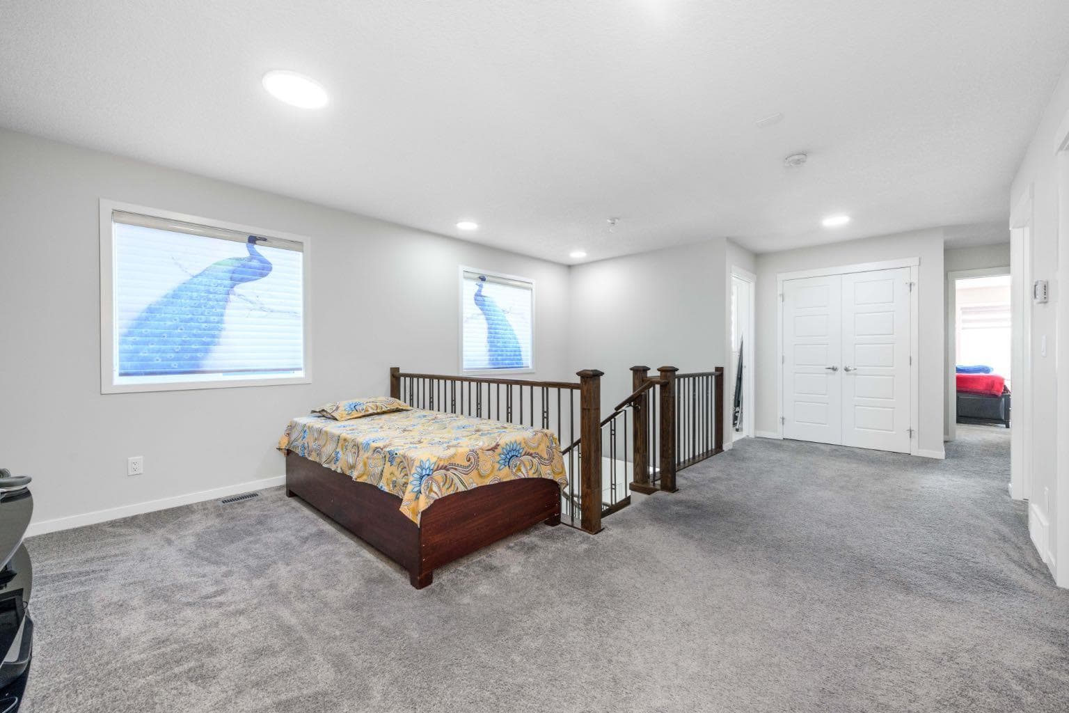 983 Corner Meadows Way NE