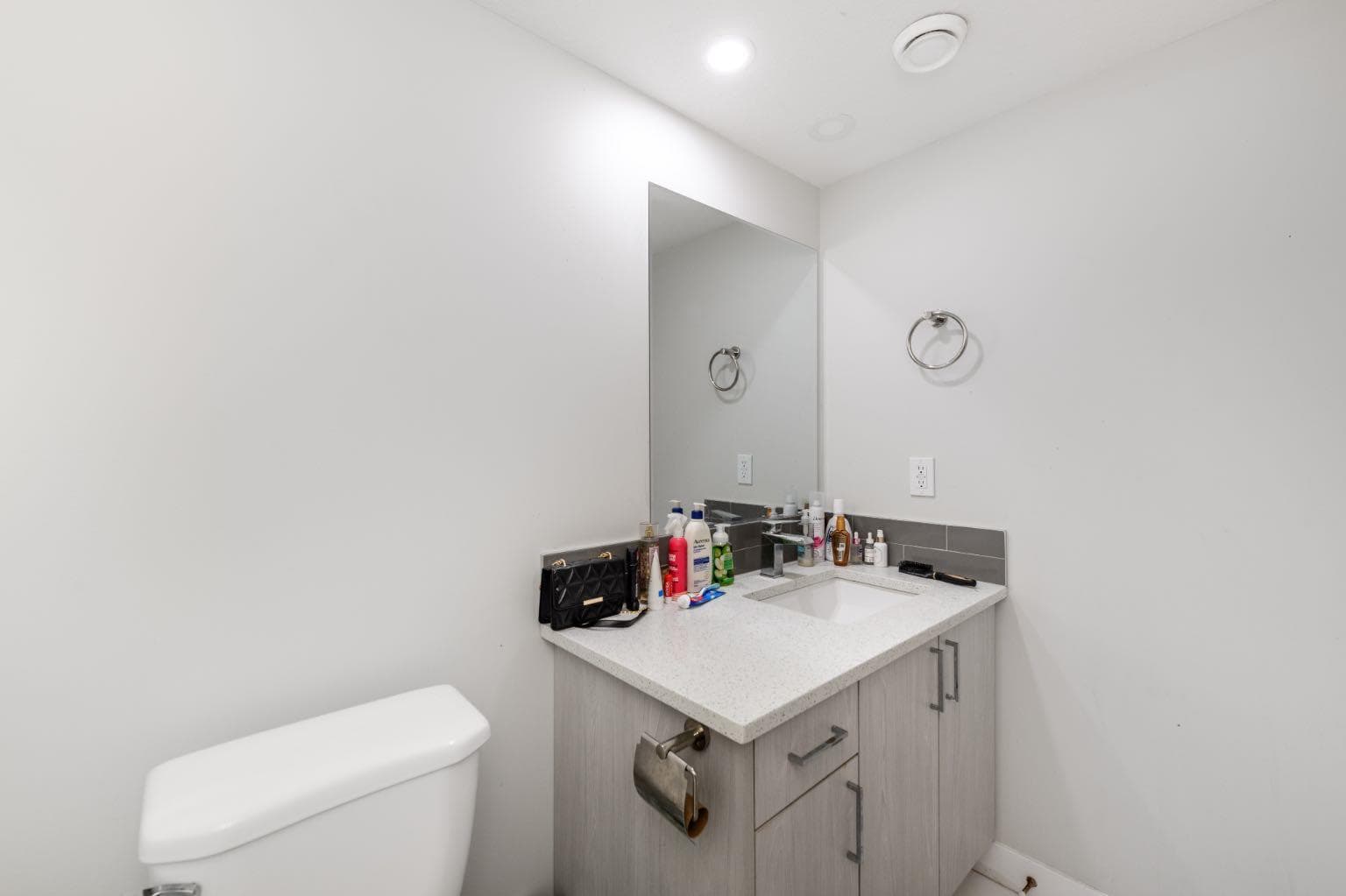 983 Corner Meadows Way NE