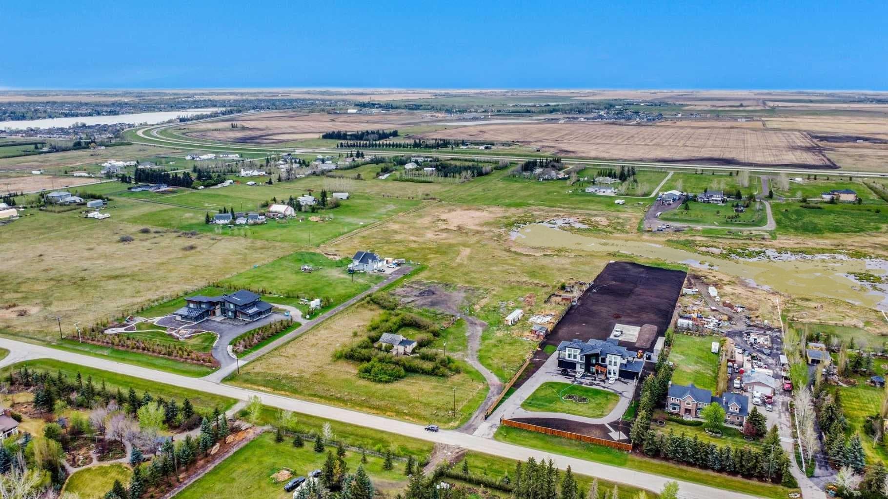 280156 Township Road 241A  