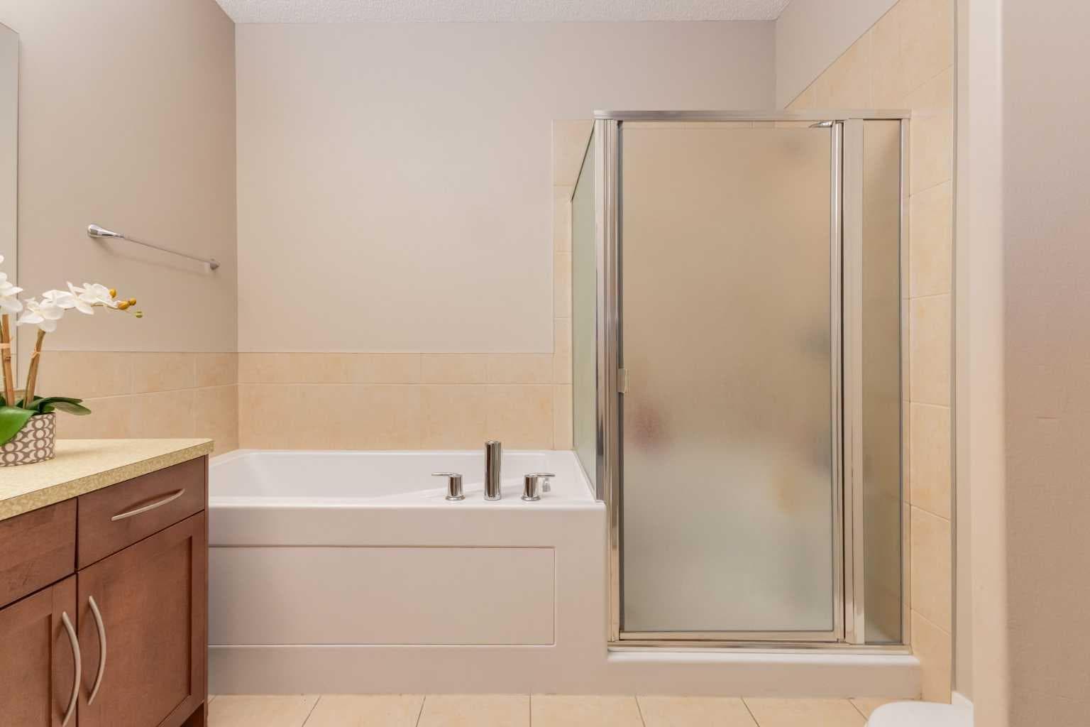 413, 35 Inglewood Park SE