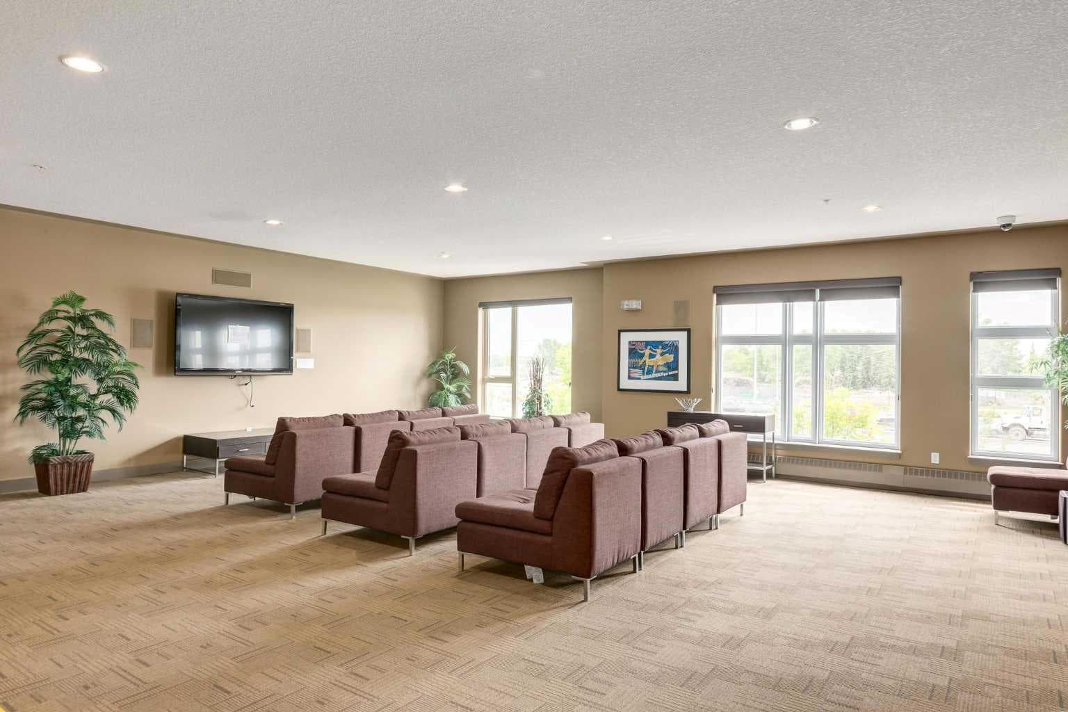 413, 35 Inglewood Park SE