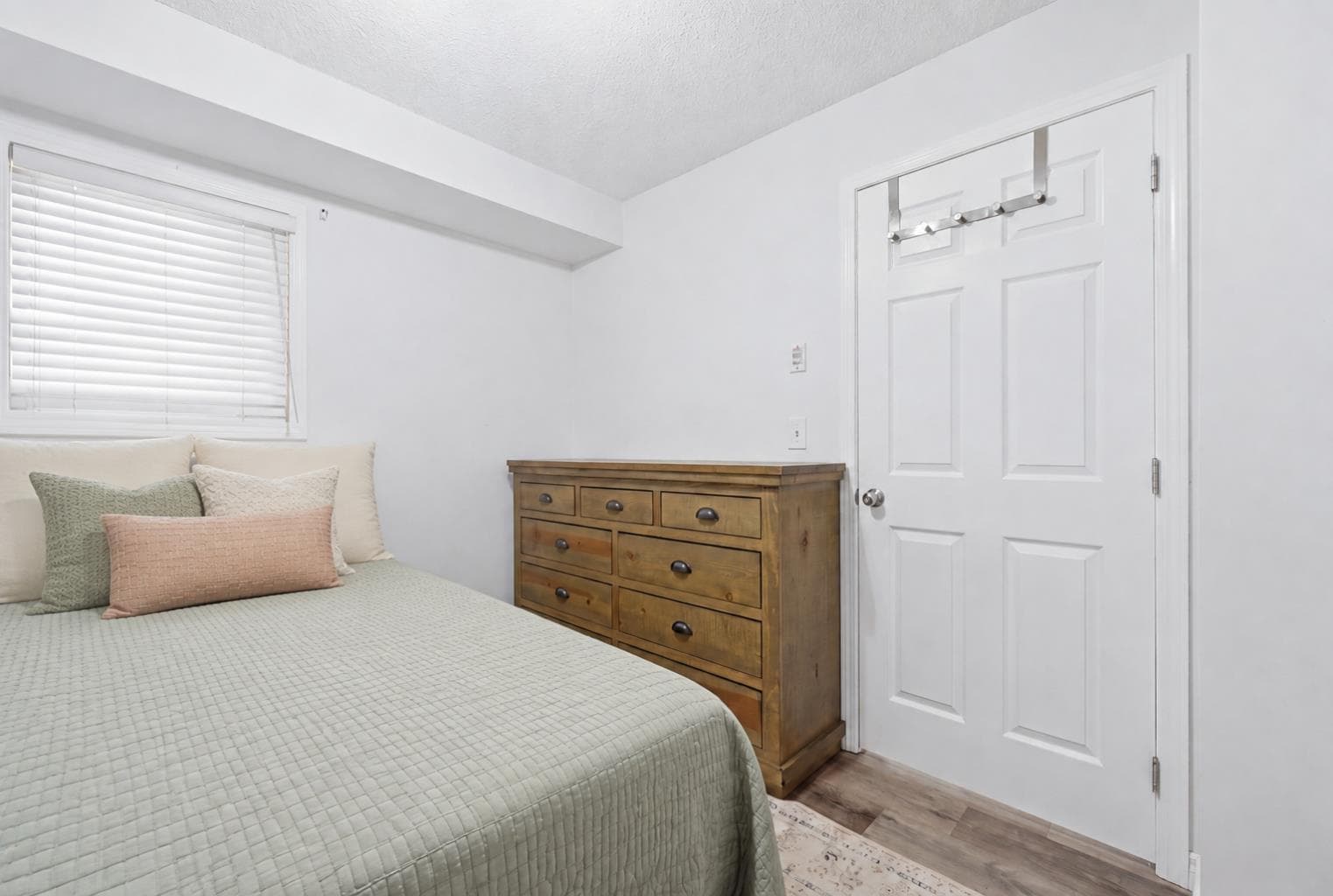 1308, 625 Glenbow Drive 