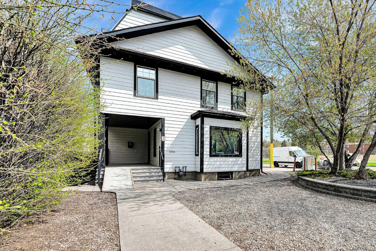 1850 14 Street SW