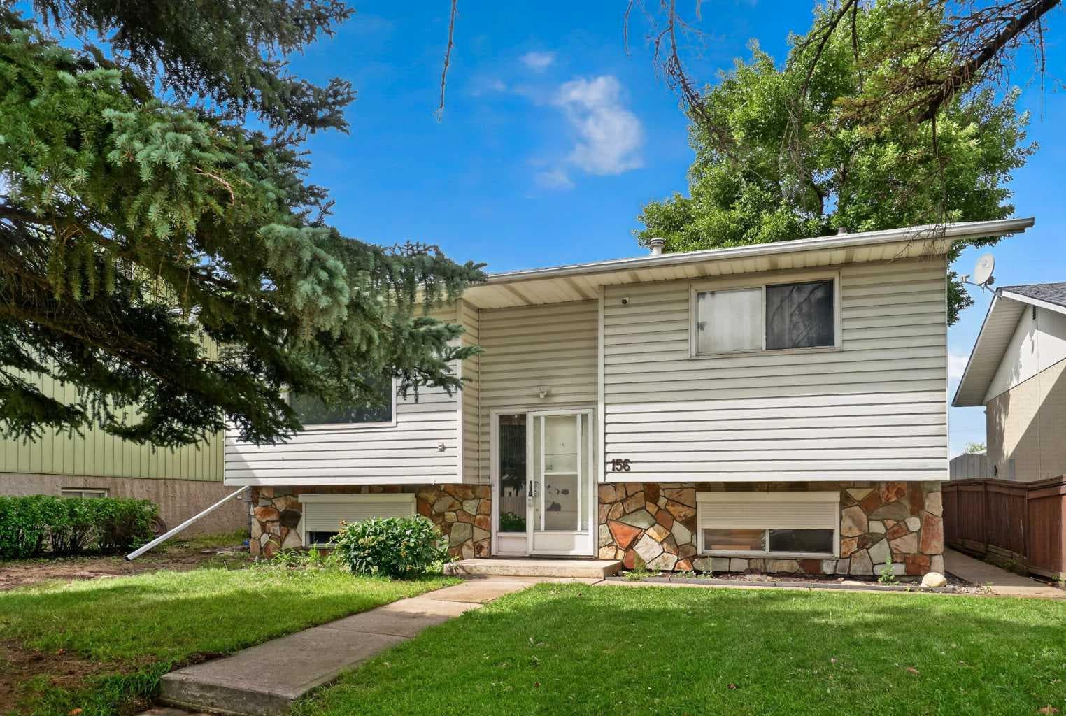 156 Dovely Crescent SE