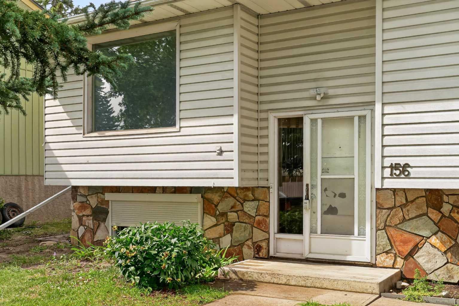 156 Dovely Crescent SE