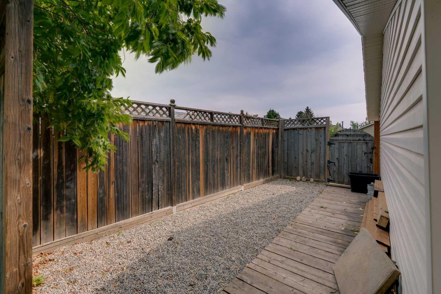 95 Shawglen Rise SW