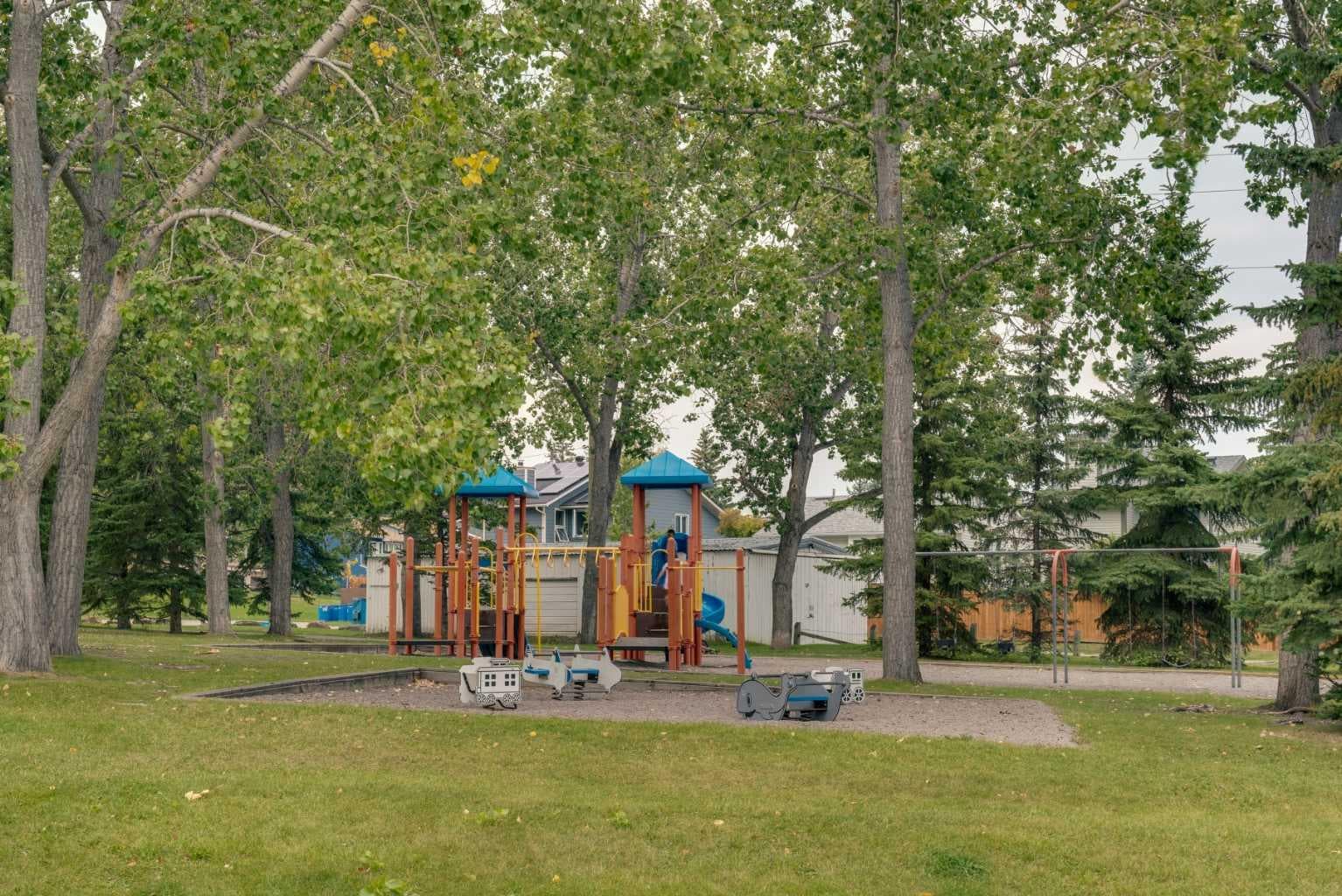 95 Shawglen Rise SW