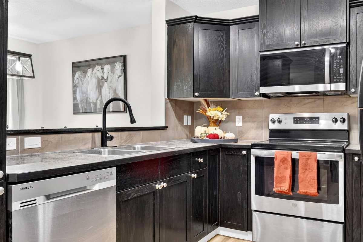 74 Heritage Landing 